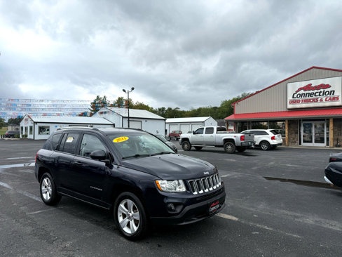 Used 2011 Jeep Compass Latitude image 1