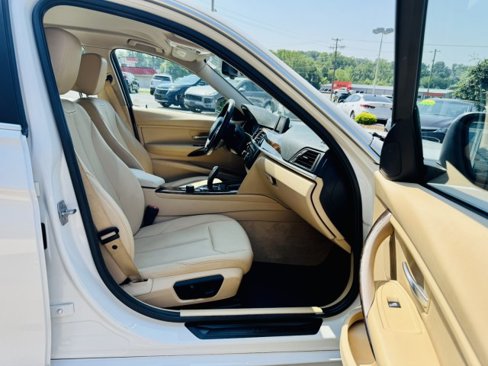 Used 2015 BMW 328i Sedan image 16