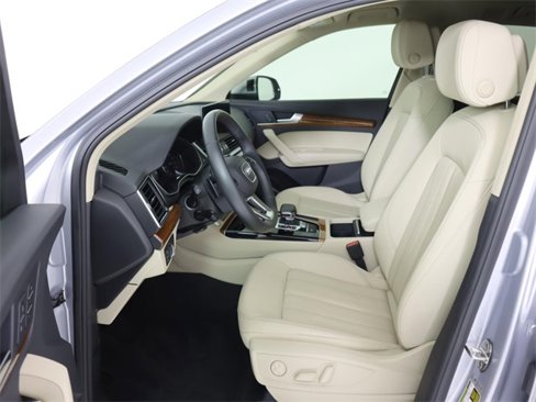 Certified 2021 Audi Q5 2.0T Premium w/ Convenience Package image 12