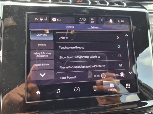 New 2025 Jeep Grand Cherokee L Altitude image 12