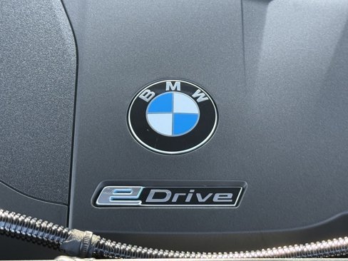 Certified 2022 BMW X5 xDrive45e w/ Climate Comfort Package image 33