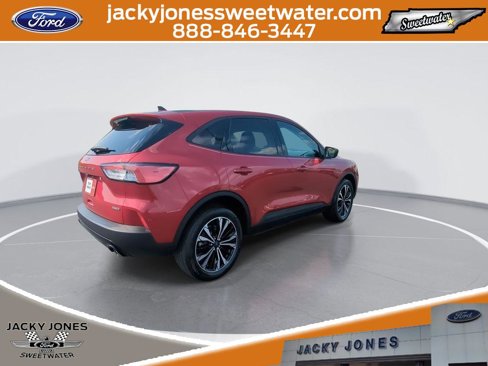 Certified 2021 Ford Escape SE w/ SE Sport Appearance Package image 8
