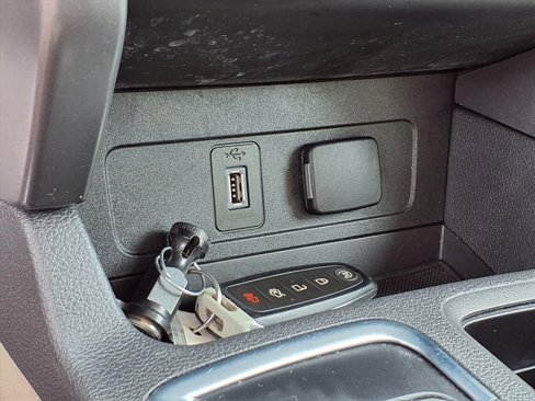 Used 2019 Ford Escape SEL image 13
