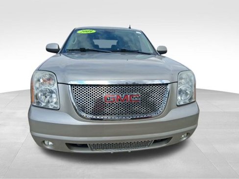 Used 2009 GMC Yukon Denali image 4