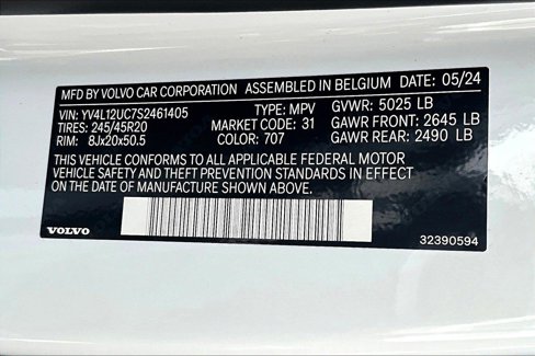 New 2025 Volvo XC40 B5 Plus w/ Protection Package Premier image 12