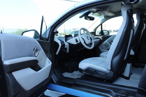 Used 2015 BMW i3 w/ Range Extender image 13