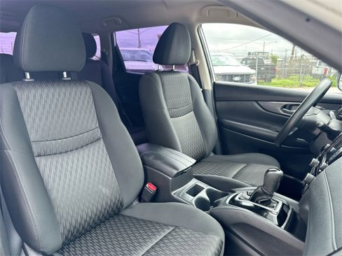 Used 2018 Nissan Rogue S image 30
