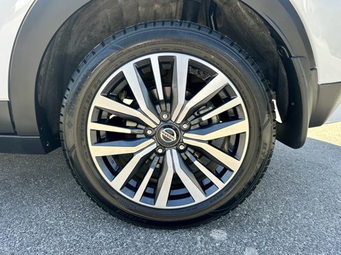 Used 2021 Nissan Kicks SV image 31