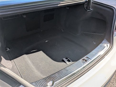 Used 2015 Audi A8 L 4.0T w/ Premium Package image 31