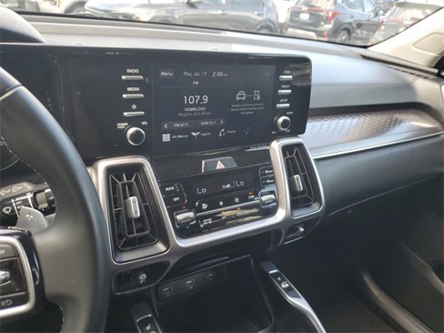 Certified 2021 Kia Sorento S image 23