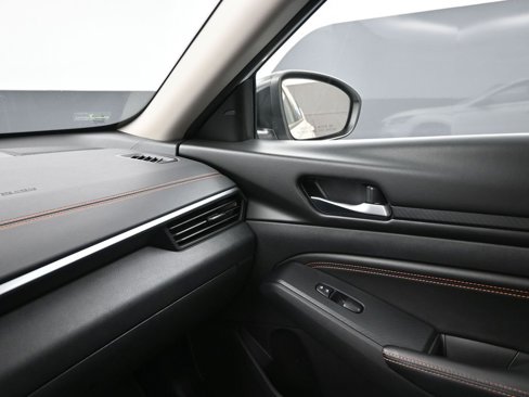 Used 2019 Nissan Altima 2.5 SR image 19