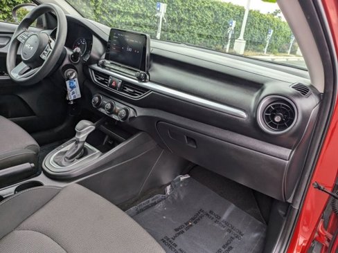 Used 2023 Kia Forte LXS image 6