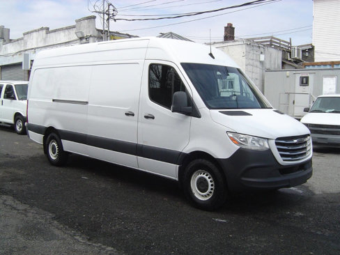 Used 2019 Freightliner Sprinter 2500 image 2