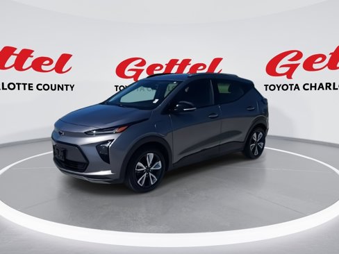 Used 2023 Chevrolet Bolt EUV LT w/ Convenience Package image 4