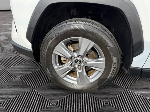 Certified 2022 Toyota RAV4 XLE image 15