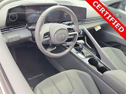 Certified 2024 Hyundai Elantra SEL w/ Convenience Package image 2
