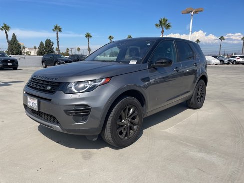 Used 2019 Land Rover Discovery Sport SE image 5