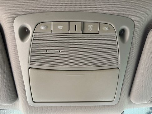 Used 2020 Nissan Rogue S image 23
