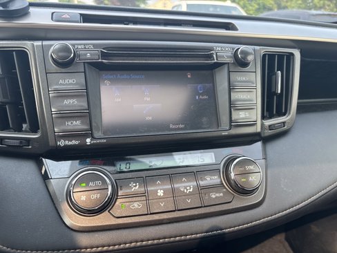 Used 2015 Toyota RAV4 XLE image 14