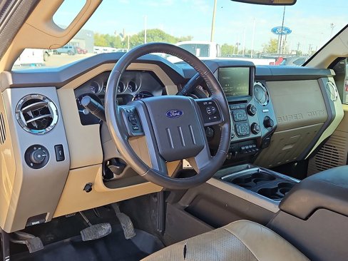 Used 2014 Ford F250 Lariat w/ Lariat Interior Package image 11