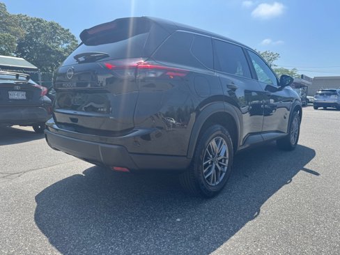 Used 2024 Nissan Rogue S image 12