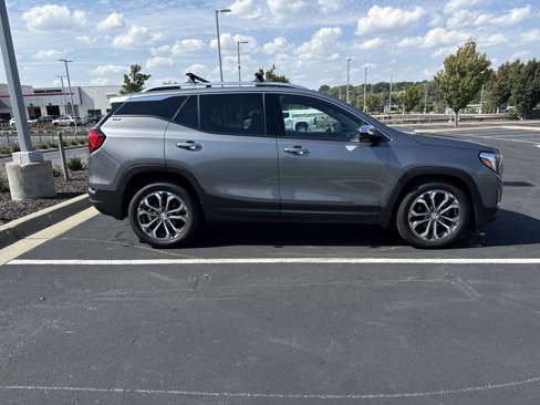 Used 2020 GMC Terrain SLT w/ Preferred Package image 11