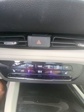 Used 2021 Buick Envision Essence image 29