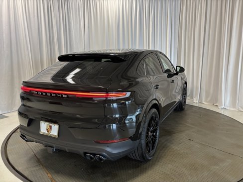 New 2026 Porsche Cayenne Coupe image 8