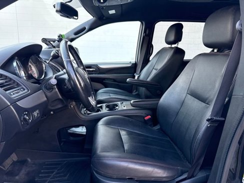 Used 2018 Dodge Grand Caravan GT image 14