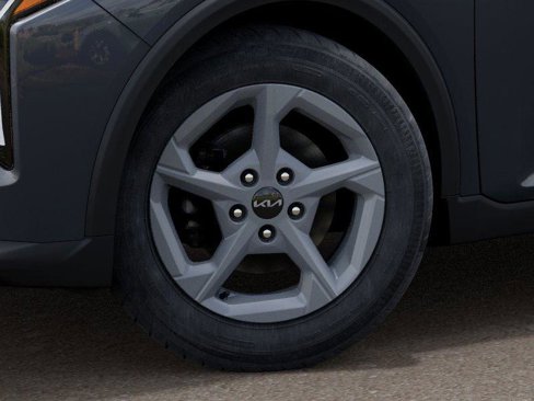 New 2025 Kia K4 LXS image 9