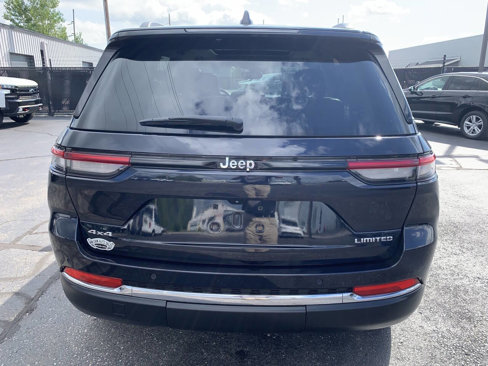 Used 2023 Jeep Grand Cherokee Limited image 10