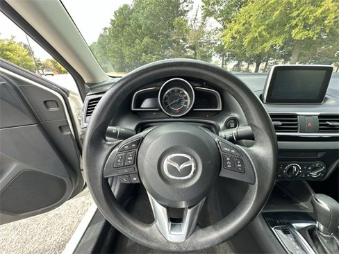 Used 2016 MAZDA MAZDA3 i Sport w/ Preferred Equipment Package image 14