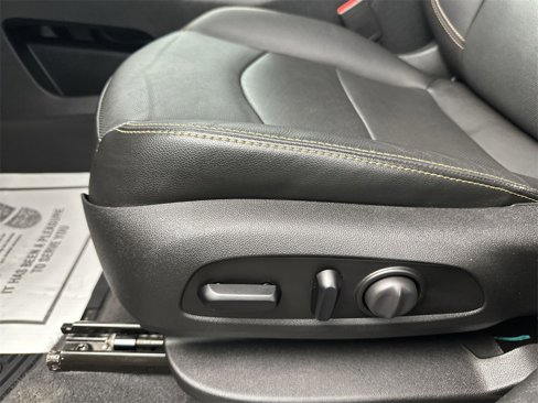 Used 2019 GMC Terrain SLT w/ Preferred Package image 14