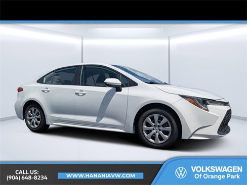 Used 2022 Toyota Corolla LE image 1