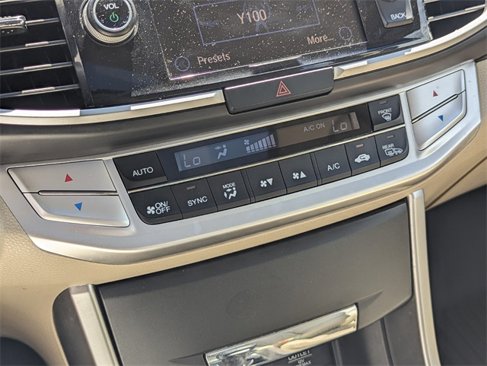 Used 2015 Honda Accord EX-L image 23