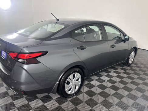 New 2025 Nissan Versa S image 4