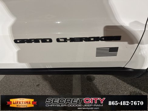 Used 2021 Jeep Grand Cherokee Freedom Edition image 11