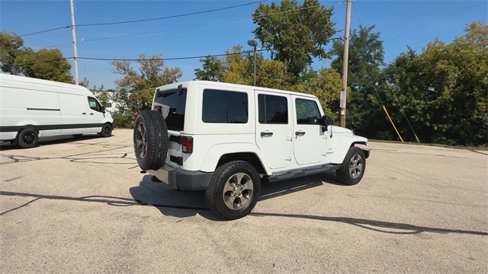 Used 2017 Jeep Wrangler Unlimited Sahara w/ Connectivity Group image 8
