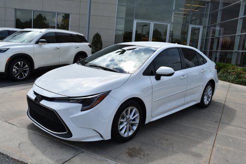 Used 2022 Toyota Corolla LE w/ LE Convenience Package image 9
