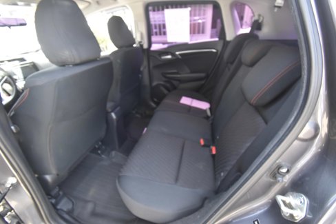 Used 2018 Honda Fit Sport image 9