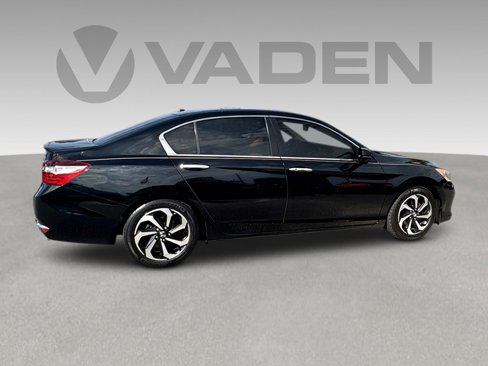 Used 2016 Honda Accord EX image 27