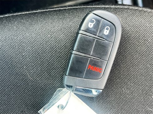 Used 2021 Jeep Renegade Latitude image 33