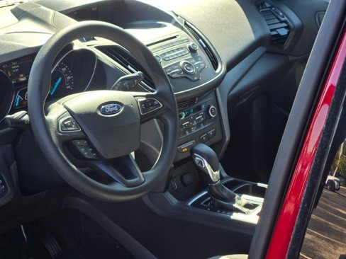 Used 2018 Ford Escape SE image 22