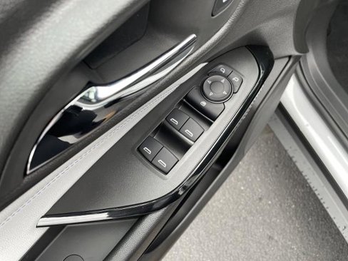 New 2025 Chevrolet Trax LT w/ Driver Confidence Package image 19