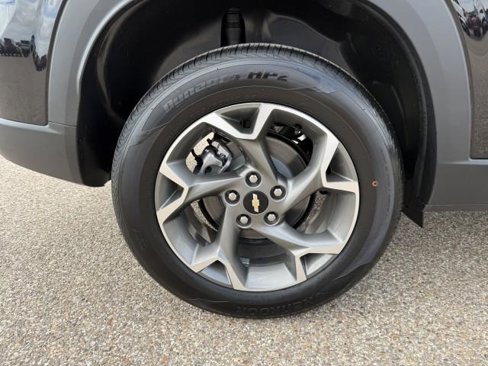 New 2025 Chevrolet Trax LT image 11