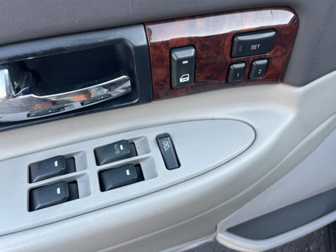 Used 2002 Lincoln LS image 15