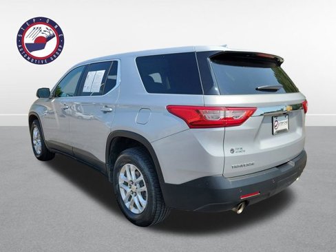Used 2021 Chevrolet Traverse LS image 23