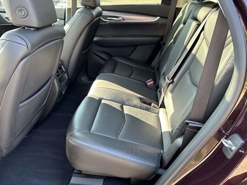 Used 2017 Cadillac XT5 Luxury w/ Driver Awareness Package image 17
