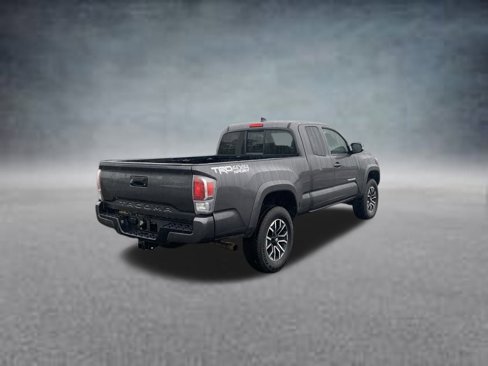 Used 2022 Toyota Tacoma TRD Sport w/ TRD Premium Sport Package image 4