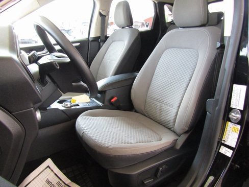 Used 2020 Ford Escape SE image 17